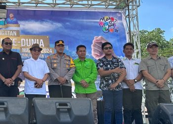 Ketua DPRD Joni, Ikuti Peringatan Hari Buruh Sedunia.