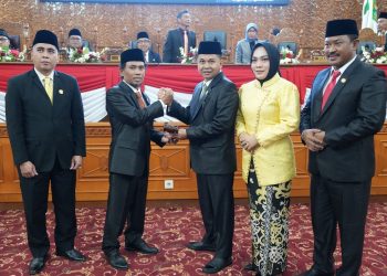 40 Anggota DPRD Kutai Timur Resmi Dilantik, Jimmy dari PKS Ditunjuk Sebagai Ketua Sementara