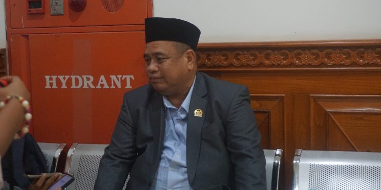 Riduan: Bangunan Sekolah dari Kayu Perlu Diganti dengan Permanen