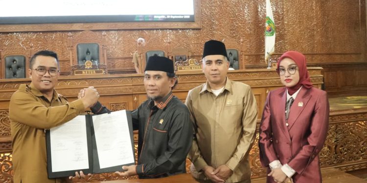 Anggaran Pemerintah Kutim Menyusut, P-APBD 2025 Ditetapkan Rp9,9 T