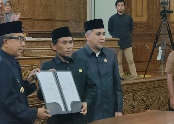 KUA-PPAS APBD Kutim 2026 Resmi Disepakati, Fraksi Demokrat Soroti Masalah Klasik Lambatnya Penerbitan DPA