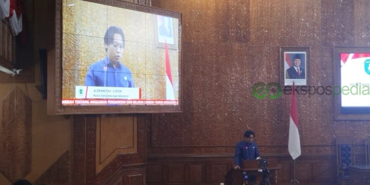 Lonjakan Angka APBD Mencurigakan, Fraksi NasDem Pertanyakan Dasar Pendapatan Rp5,7 T