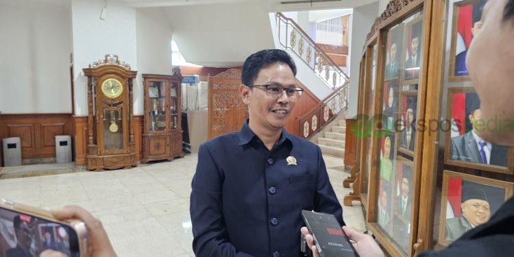 Proyek Multiyears Rp2,1 T Belum Final, Ketua Komisi C: Fraksi DPRD Belum Tentukan Item yang Akan Dihapus dari Daftar Usulan