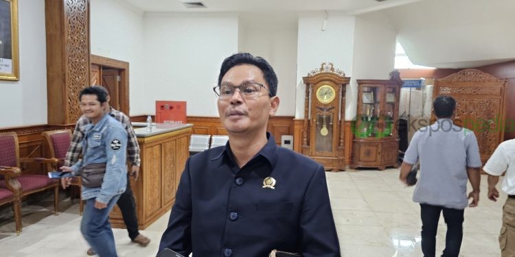 Jalan Poros Rantau Pulung Jadi Prioritas Utama 2025, Ketua Komisi C Pastikan Dana APBD dan Bankeu Provinsi Dialokasikan Maksimal