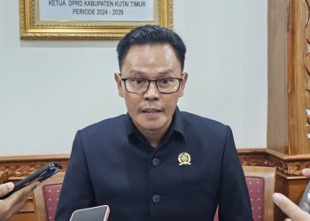 Proyek Elektrifikasi 13 Desa Digeber, Ketua Komisi C Ardiansyah Kawal Ketat Realisasi Listrik dari Sangkulirang Hingga Muara Bengkal